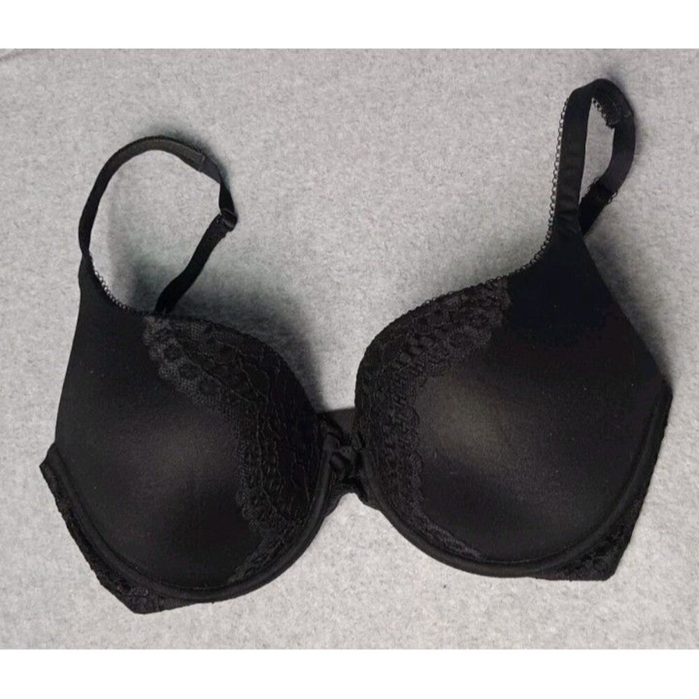 Victoria Secret Body Perfect Shape Bra 32DDD Black Padded Underwire Lace Trim